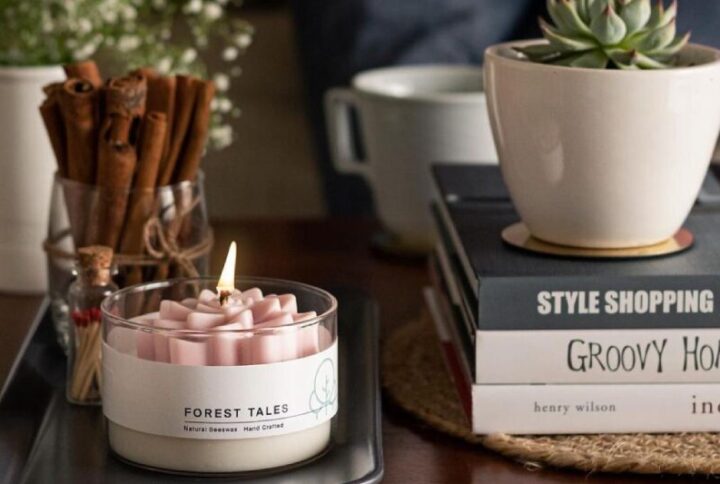 Illuminate Your Home : A Guide to Using Scented Candles