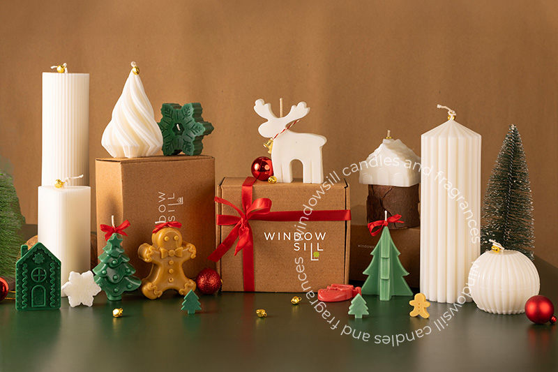 Holiday candle gifts with festive scents