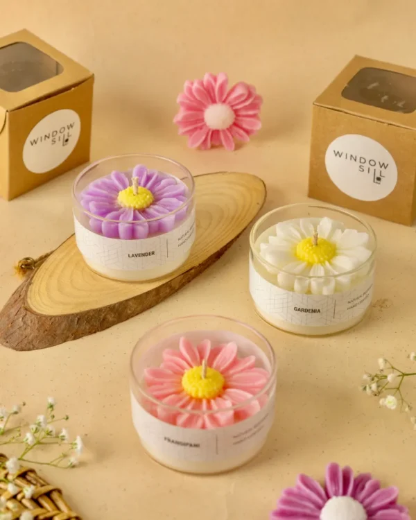 Daisy Candle