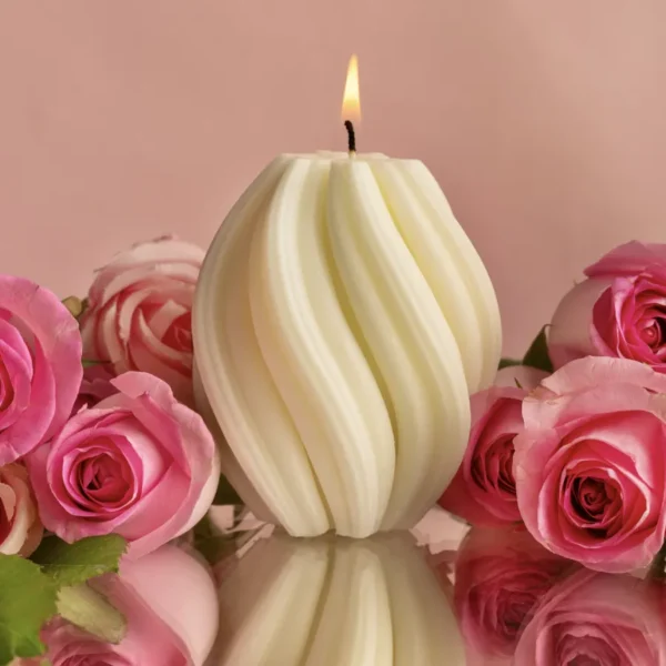 Twirl Candle - Image 2